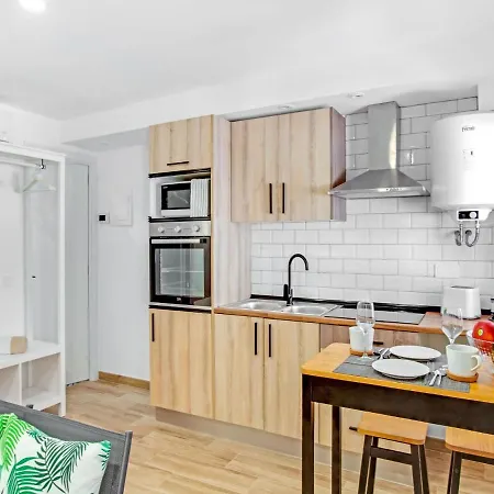 Sunny Apartment In Palma With Private Terrace *